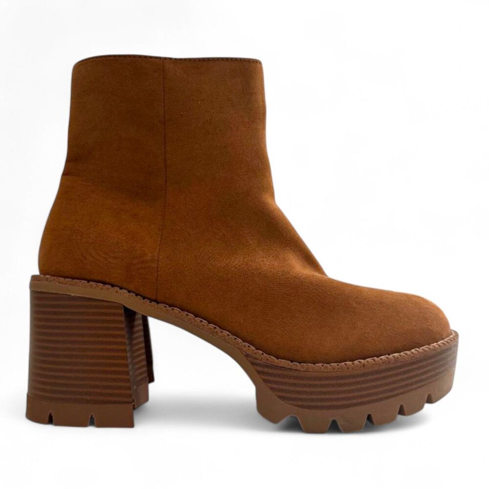 WILD PAIR Margoee Platform Booties Macy's! Brown Suede, NEW! Size 10